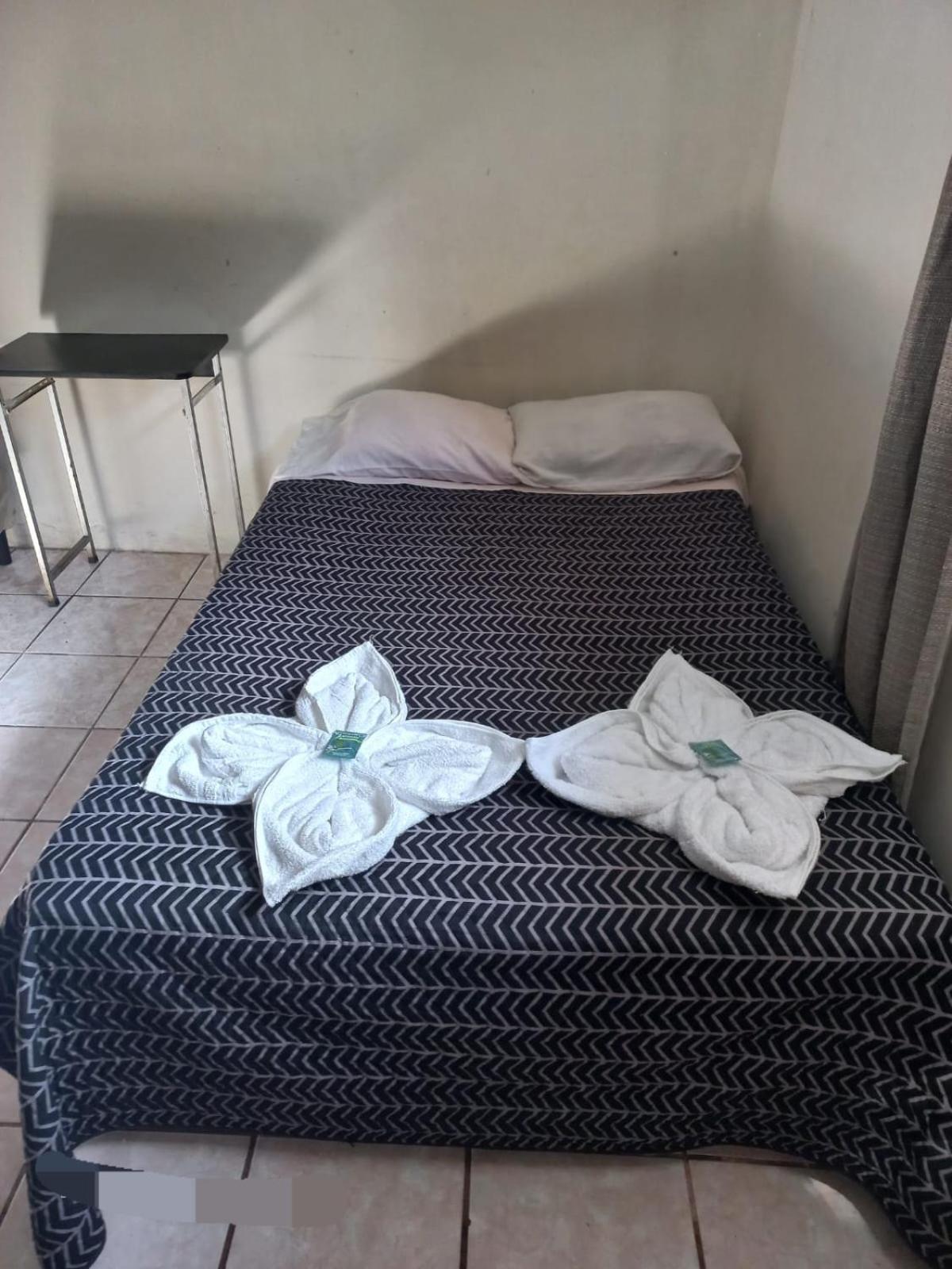 Huellas Hostal Antigua Quarto foto